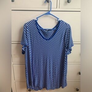 Women’s Simply Elegant Royal Blue&White Slanted Stripe Short Sleeve Top. Size 1X